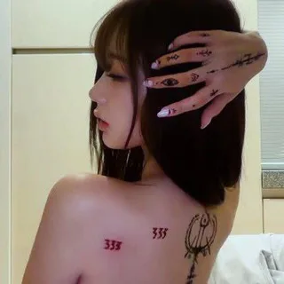 .🂽. VI . Party w/ Hot ──── Mommy ✷ Sexier Woman