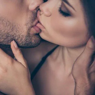 @gifs_hot_kiss